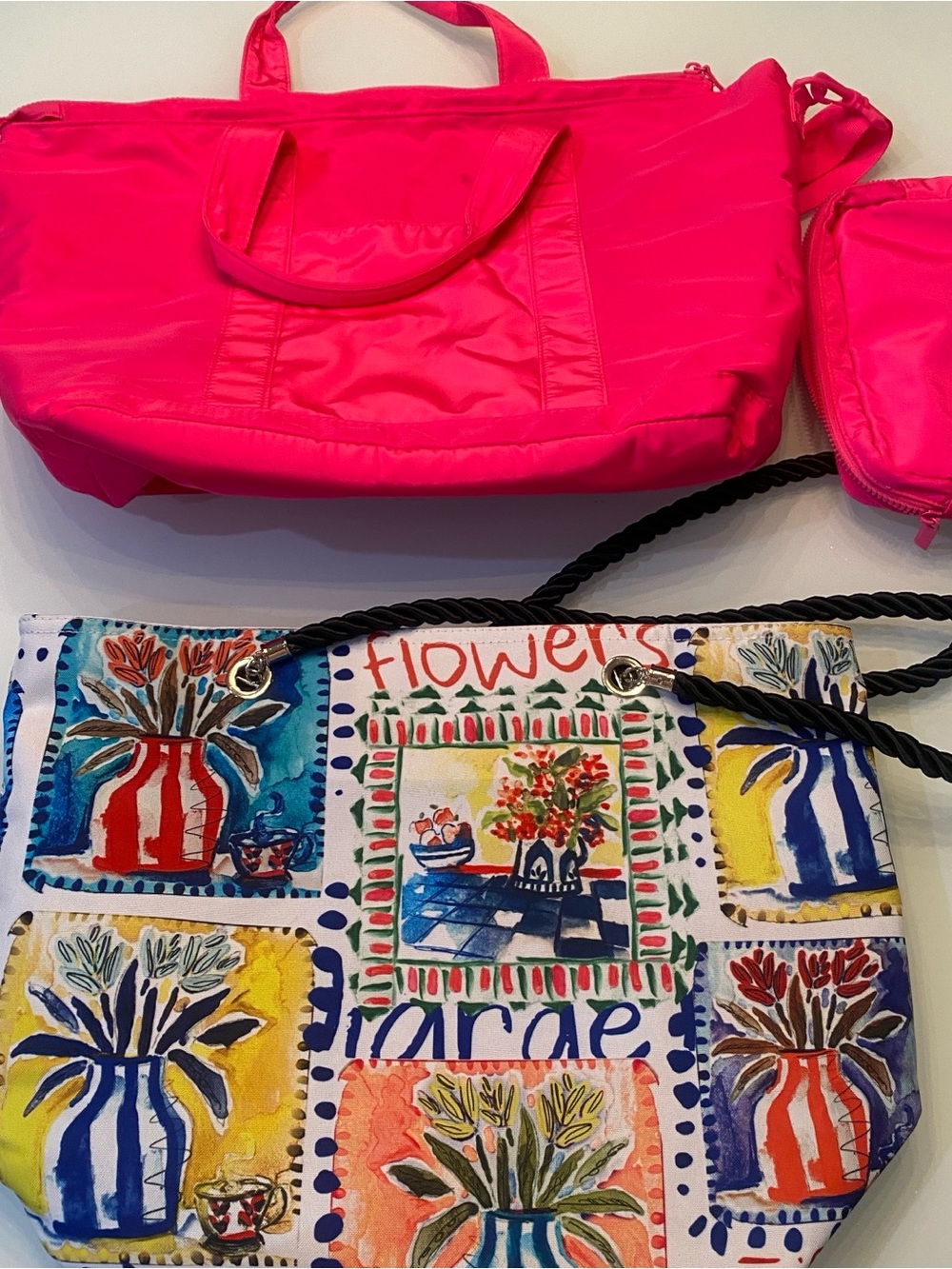 Dolcezza Art Print Tote & VACAY Pink Travel Duffel Set - 3-Piece Tote Bundle - Picture 2 of 7